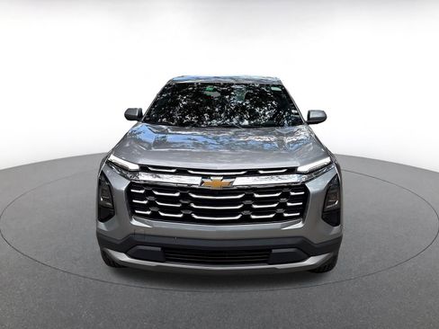 Used 2025 Chevrolet Equinox LT AWD/4WD image 2