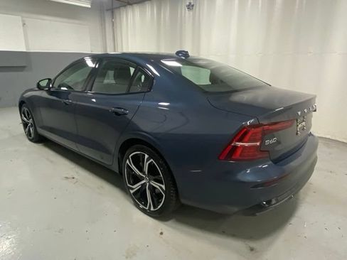 Used 2025 Volvo S60 B5 Core AWD/4WD image 2