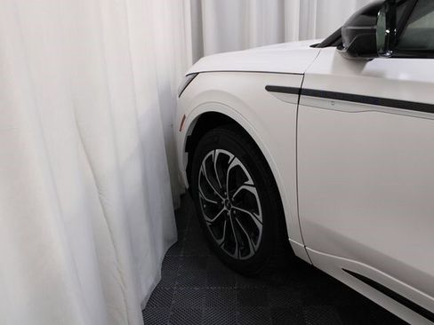 New 2026 Lincoln Nautilus Reserve image 43