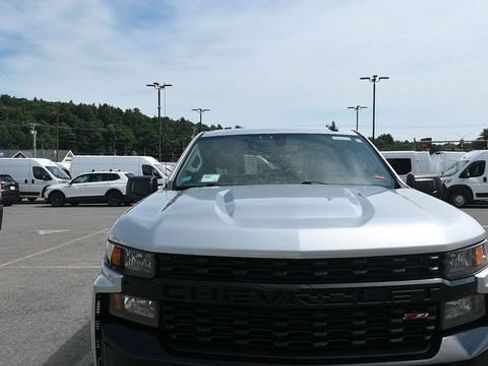 Used 2020 Chevrolet Silverado 1500 Custom Trail Boss w/ Custom Convenience Package AWD/4WD image 3