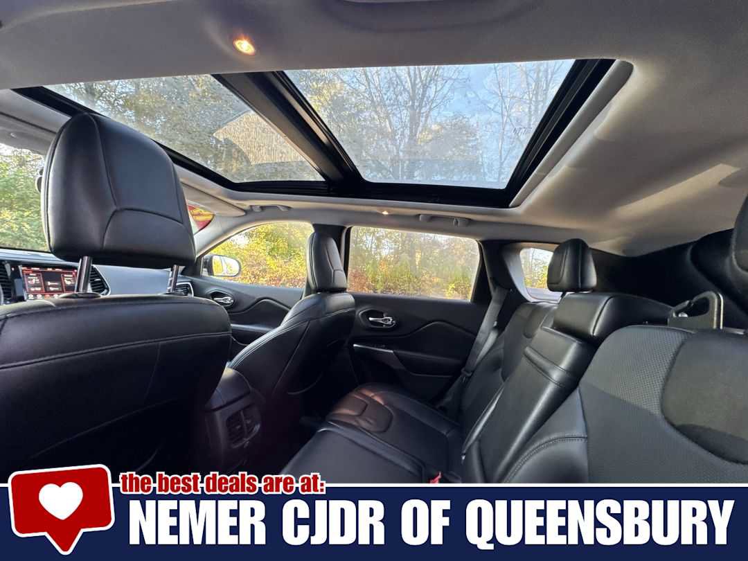 Used 2019 Jeep Cherokee Limited AWD/4WD image 21