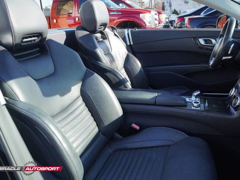 Used 2018 Mercedes-Benz SL 550 image 27
