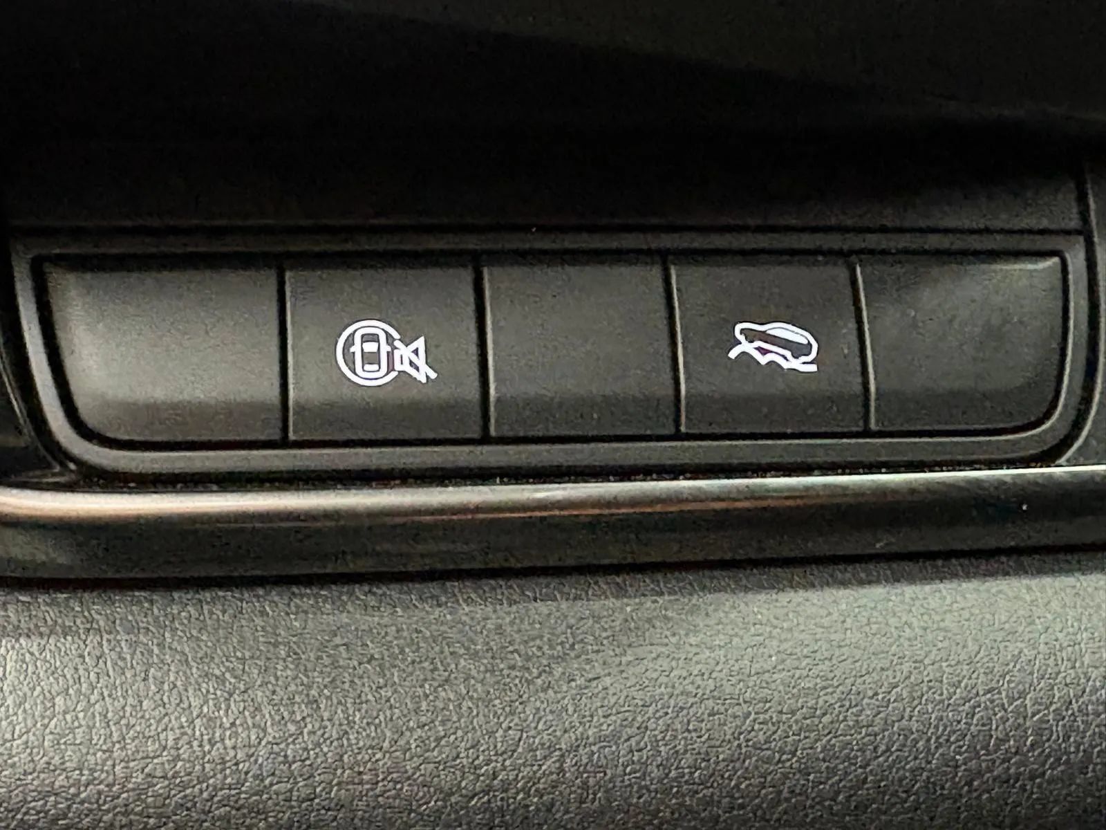 Used 2024 MAZDA CX-30 AWD 2.5 S w/ Premium Package image 31