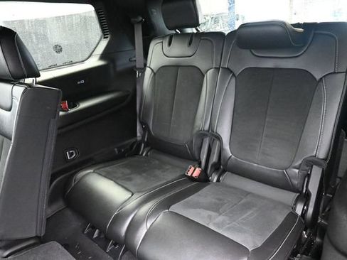 Used 2024 Jeep Grand Cherokee L Laredo AWD/4WD image 34