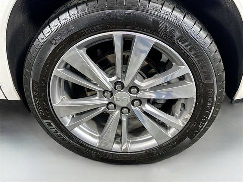 Used 2022 Cadillac XT6 Premium Luxury w/ Technology Package image 33