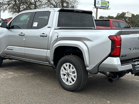New 2026 Toyota Tacoma SR5 image 6