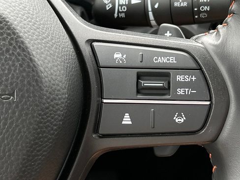 Used 2025 Honda CR-V Sport-L image 17