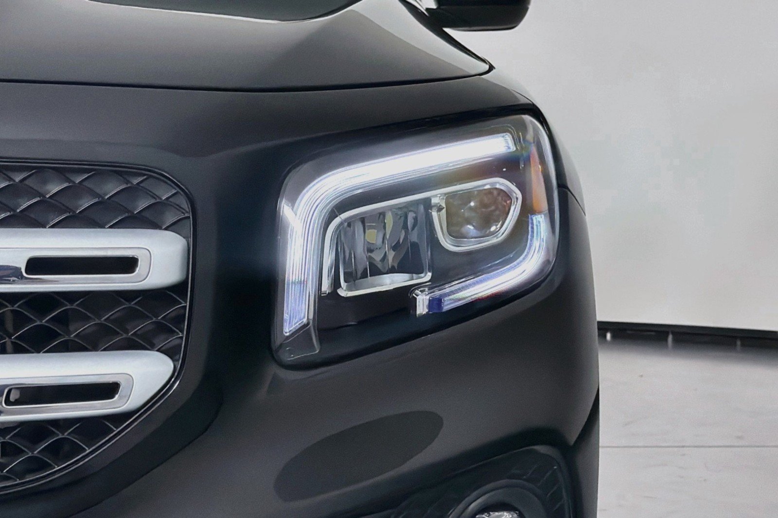 Used 2023 Mercedes-Benz GLB 250 image 15