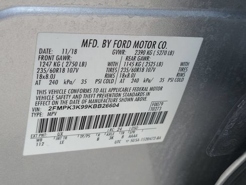 Used 2019 Ford Edge Titanium FWD image 28