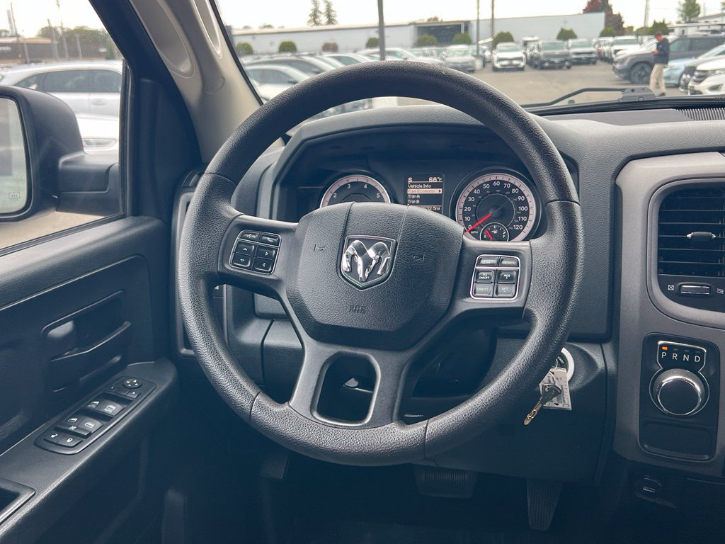 Used 2016 RAM 1500 Express RWD image 15