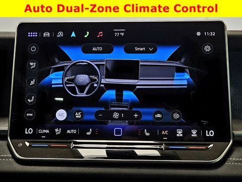 Used 2025 Volkswagen Tiguan SE R-Line image 22