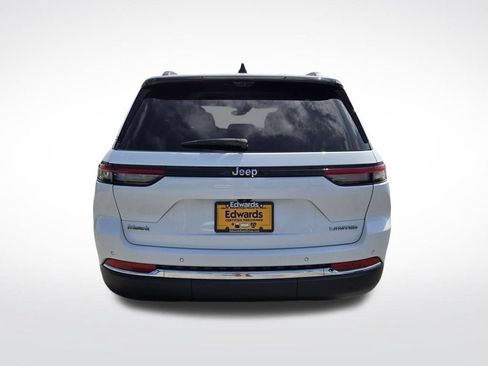 Used 2023 Jeep Grand Cherokee Limited w/ Luxury Tech Group II RWD image 4