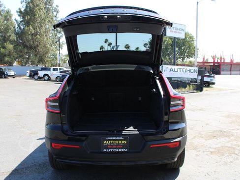 Used 2023 Volvo C40 P8 Recharge Plus w/ Protection Package Premier AWD/4WD image 34