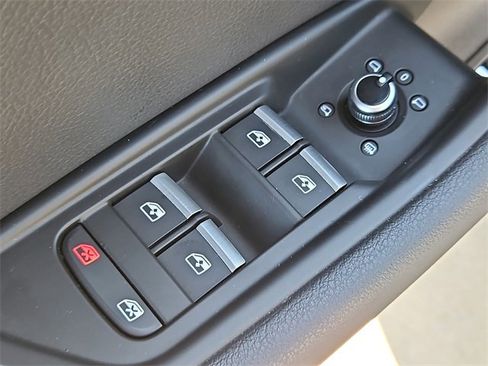 Used 2018 Audi A5 2.0T Premium Plus w/ Premium Plus image 18