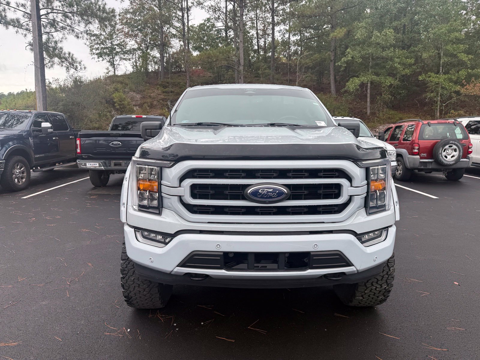 Used 2022 Ford F150 XLT w/ Equipment Group 302A High AWD/4WD image 2