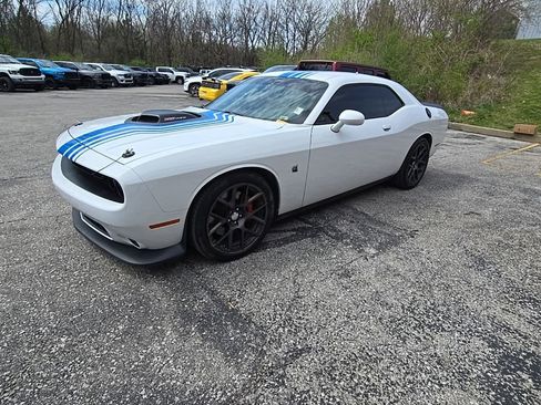 Used 2019 Dodge Challenger R/T Scat Pack w/ Shaker Package image 2