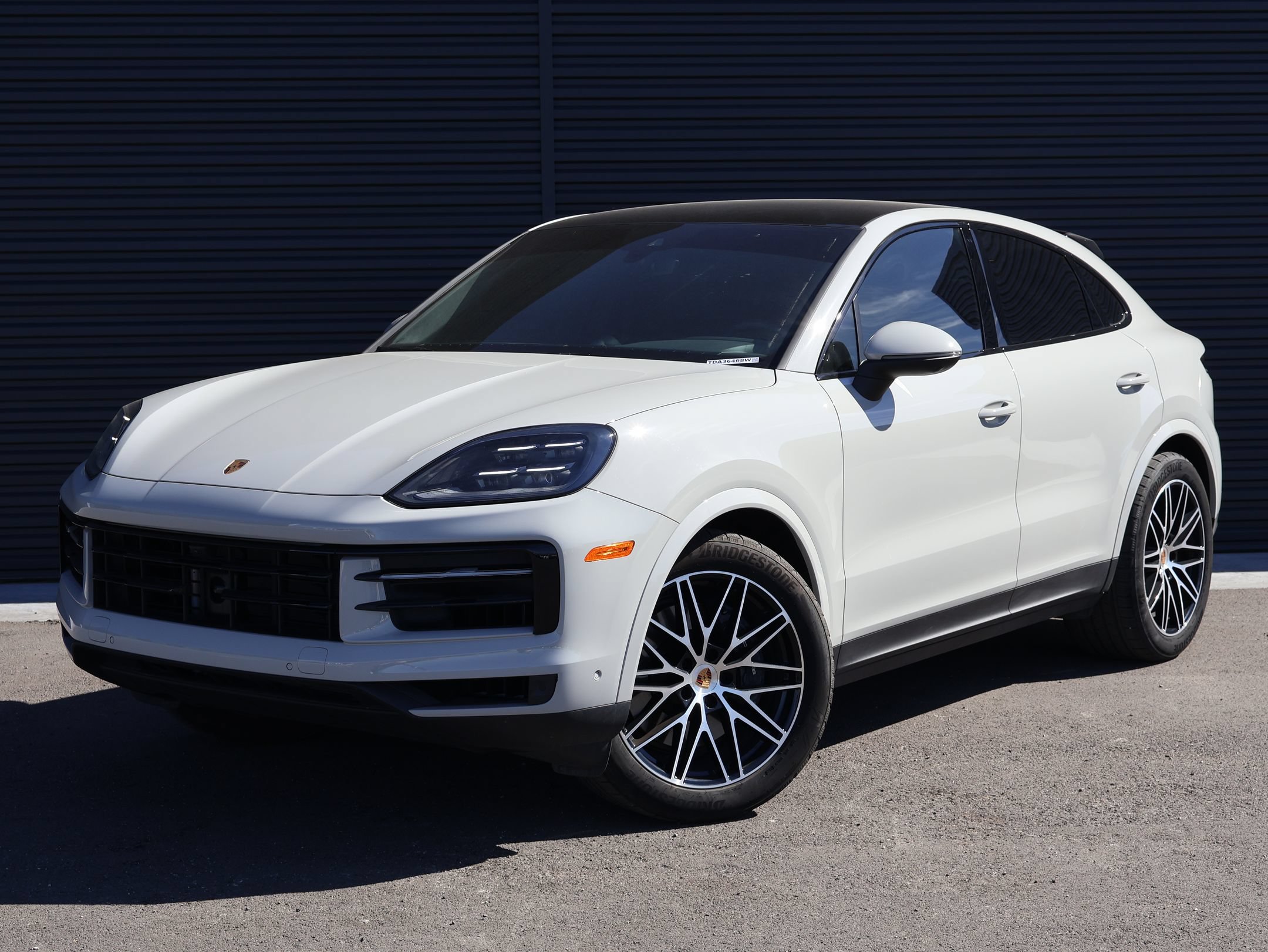 Certified 2026 Porsche Cayenne Coupe AWD/4WD image 1