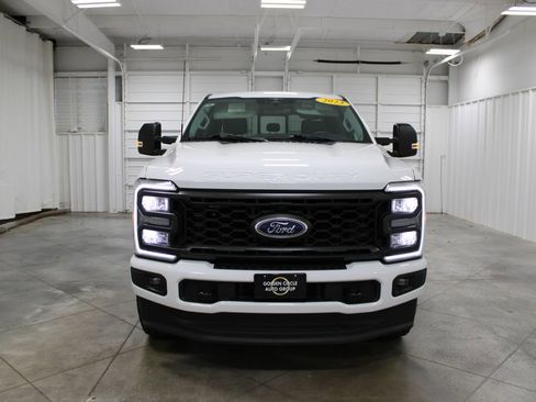 Used 2023 Ford F250 XL w/ STX Appearance Package image 3