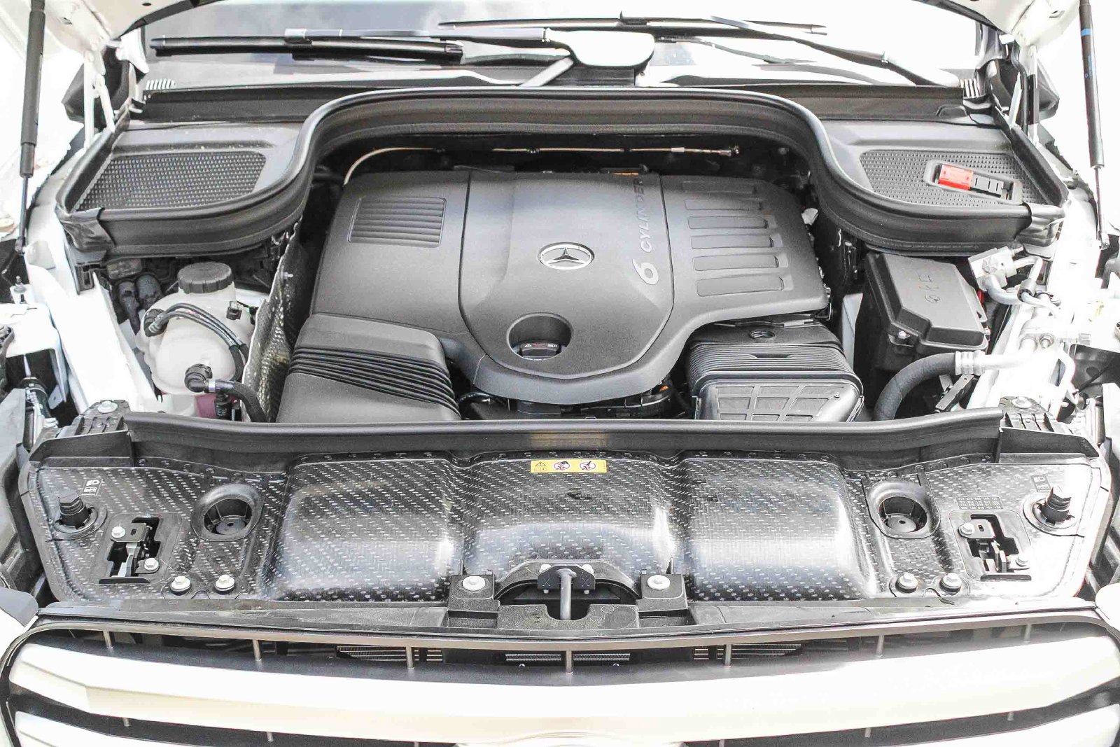 New 2026 Mercedes-Benz GLS 450 4MATIC image 28