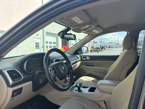 Used 2014 Jeep Grand Cherokee Laredo w/ Quick Order Package 23E image 7