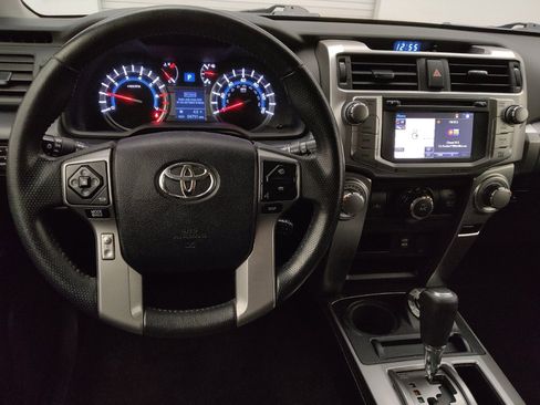 Used 2017 Toyota 4Runner SR5 image 22