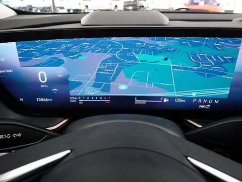 Used 2025 Buick Envision Sport Touring image 12