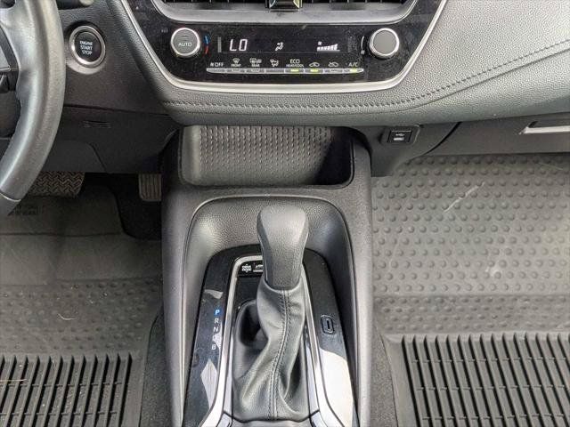 Certified 2025 Toyota Corolla SE FWD image 19