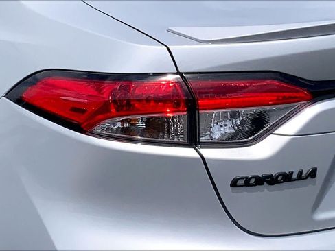 Used 2023 Toyota Corolla SE FWD image 29