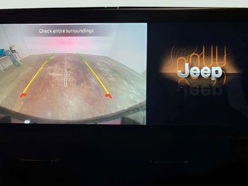 Used 2025 Jeep Wrangler Unlimited Sahara w/ Safety Group AWD/4WD image 47