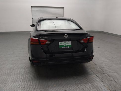 Used 2024 Nissan Altima 2.5 SV FWD image 6