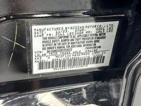 Used 2024 Nissan Sentra SV FWD image 26