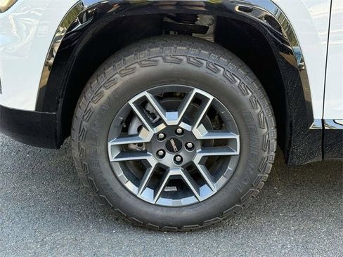 New 2026 GMC Terrain AT4 w/ Convenience Package III image 7