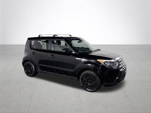 Used 2016 Kia Soul FWD image 4