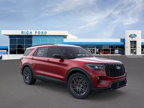 New 2026 Ford Explorer ST-Line w/ ST-Line Street Pack AWD/4WD image 7