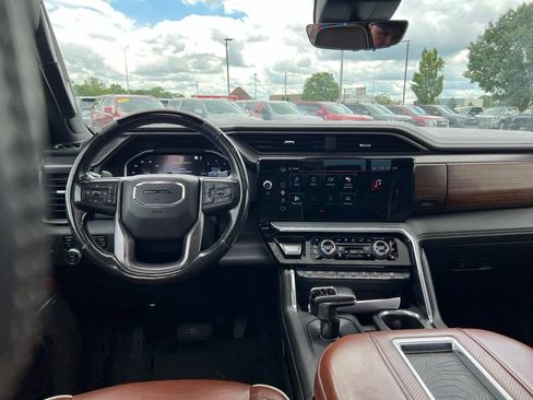 Used 2022 GMC Sierra 1500 Denali Ultimate AWD/4WD image 12