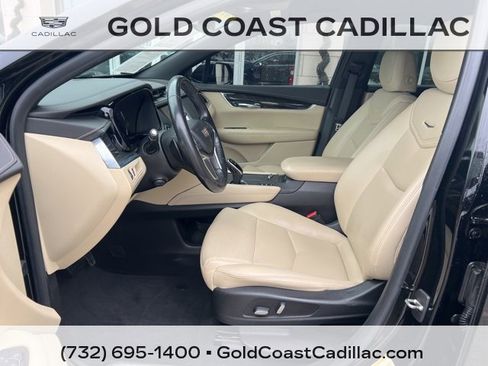 Used 2019 Cadillac XT5 AWD image 12