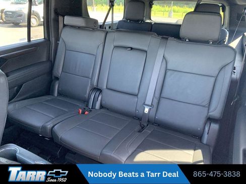 Used 2025 Chevrolet Suburban Z71 AWD/4WD image 24
