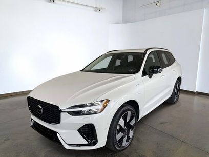 Used 2024 Volvo XC60 T8 Plus w/ Climate Package