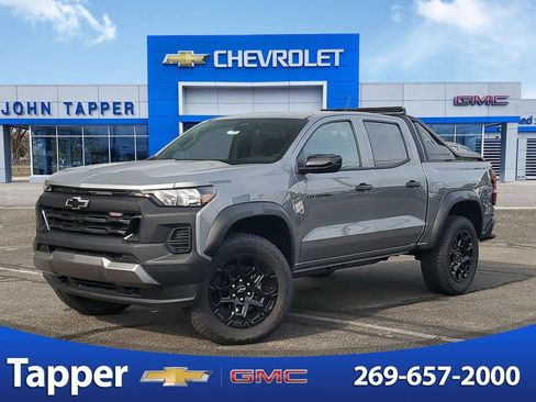 New 2026 Chevrolet Colorado Trail Boss w/ Midnight Edition AWD/4WD image 1