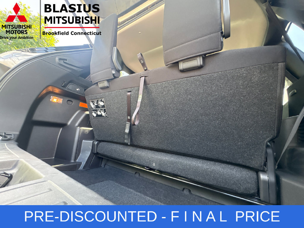 Used 2025 Mitsubishi Outlander ES AWD/4WD image 50