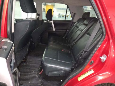 Used 2016 Toyota 4Runner SR5 image 9