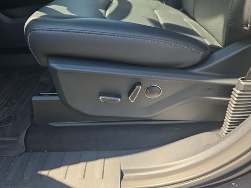 New 2025 Ford F150 Lariat w/ Equipment Group 502A High image 18