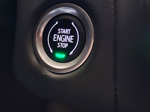 Used 2022 Chevrolet Suburban High Country w/ LPO, Illumination Package AWD/4WD image 14