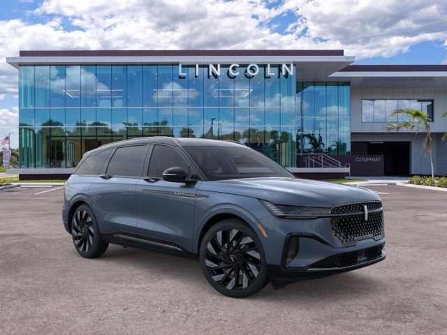 New 2026 Lincoln Nautilus Reserve w/ Jet Appearance Package AWD/4WD image 7