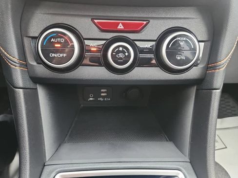 Used 2023 Subaru Crosstrek 2.5i Limited w/ Moonroof Package image 23