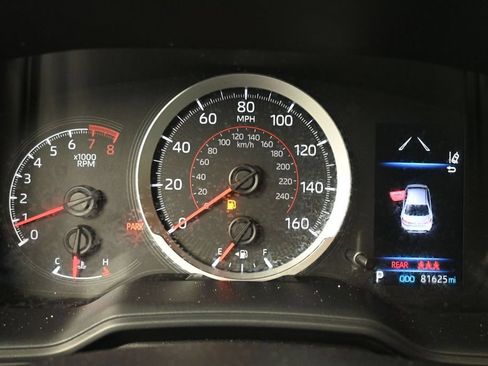 Used 2020 Toyota Corolla SE FWD image 12