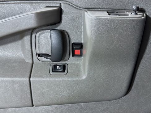 Used 2024 GMC Savana 2500 w/ Driver Convenience Package RWD image 15