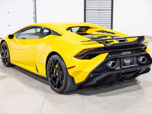 Used 2023 Lamborghini Huracan Tecnica RWD image 7