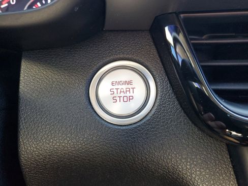 Used 2019 Kia Optima S image 30