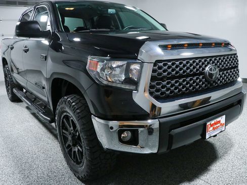 Used 2021 Toyota Tundra SR5 AWD/4WD image 5